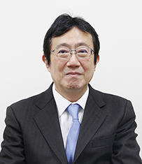 福岡保健医療学部 学部長